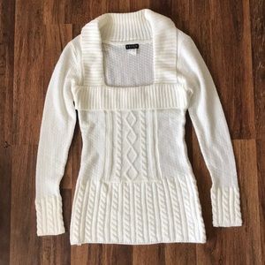 Women’s sweater